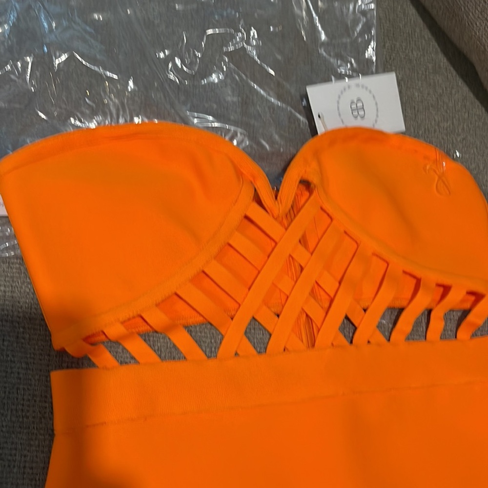 Orange Juditha bella barnett dress. Size large - Picture 7 of 11
